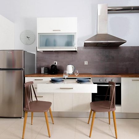 Twin Lofts Ταξιαρχών, A Kalamatastay Property ภายนอก รูปภาพ